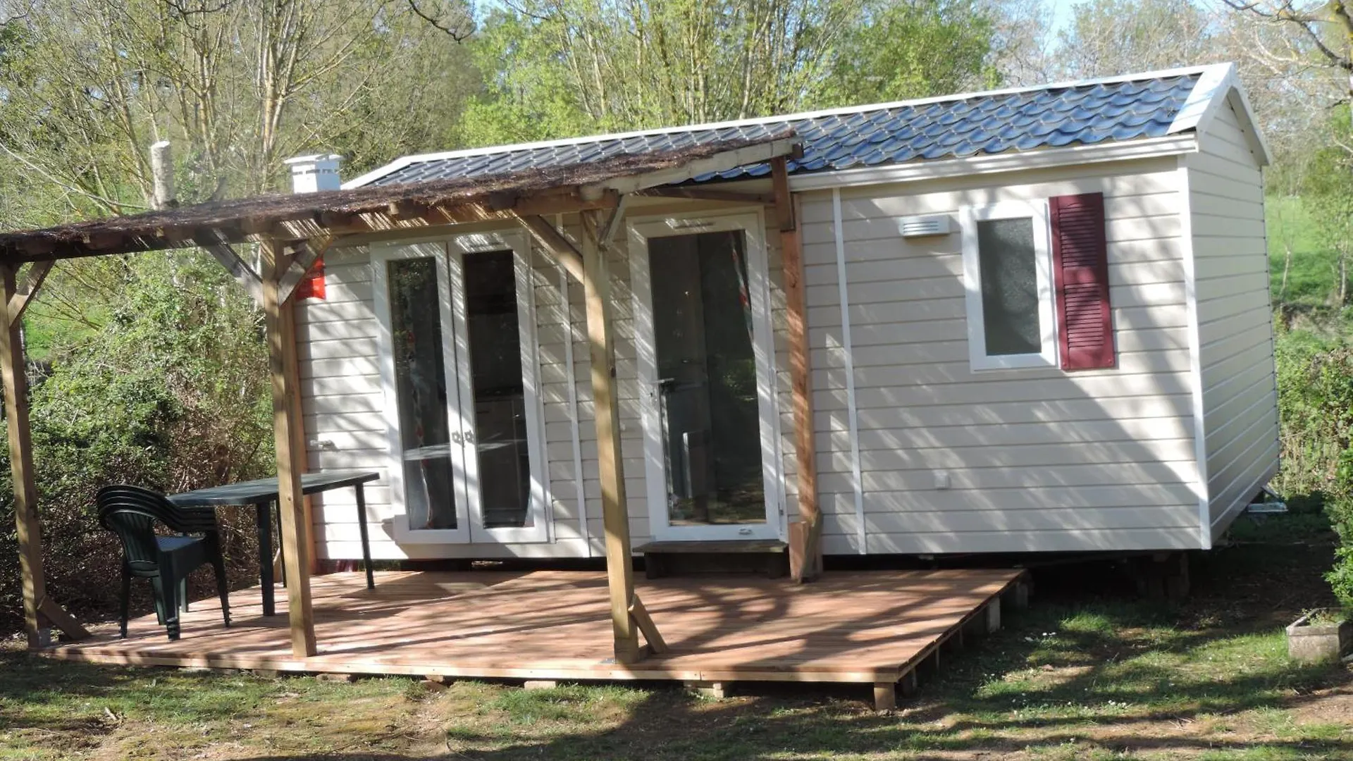 Camping Lepigeonnier A Miers Pres Du Gouffre De Padirac France