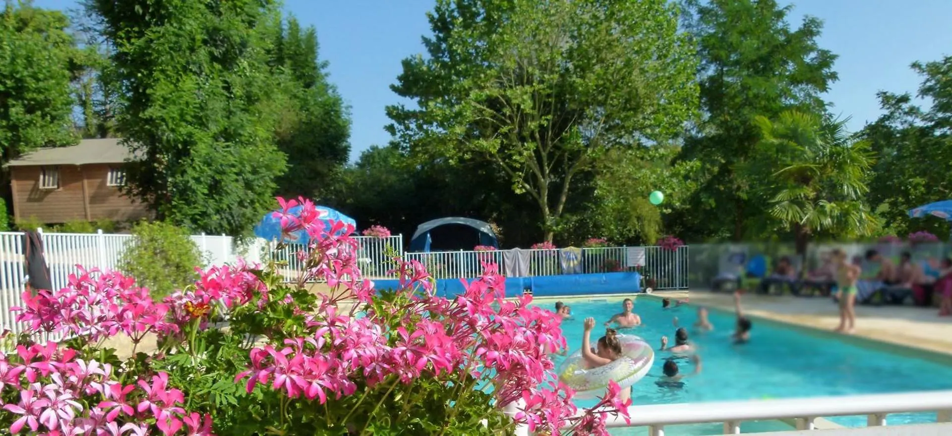 Camping Lepigeonnier A Miers Pres Du Gouffre De Padirac 0*,  France