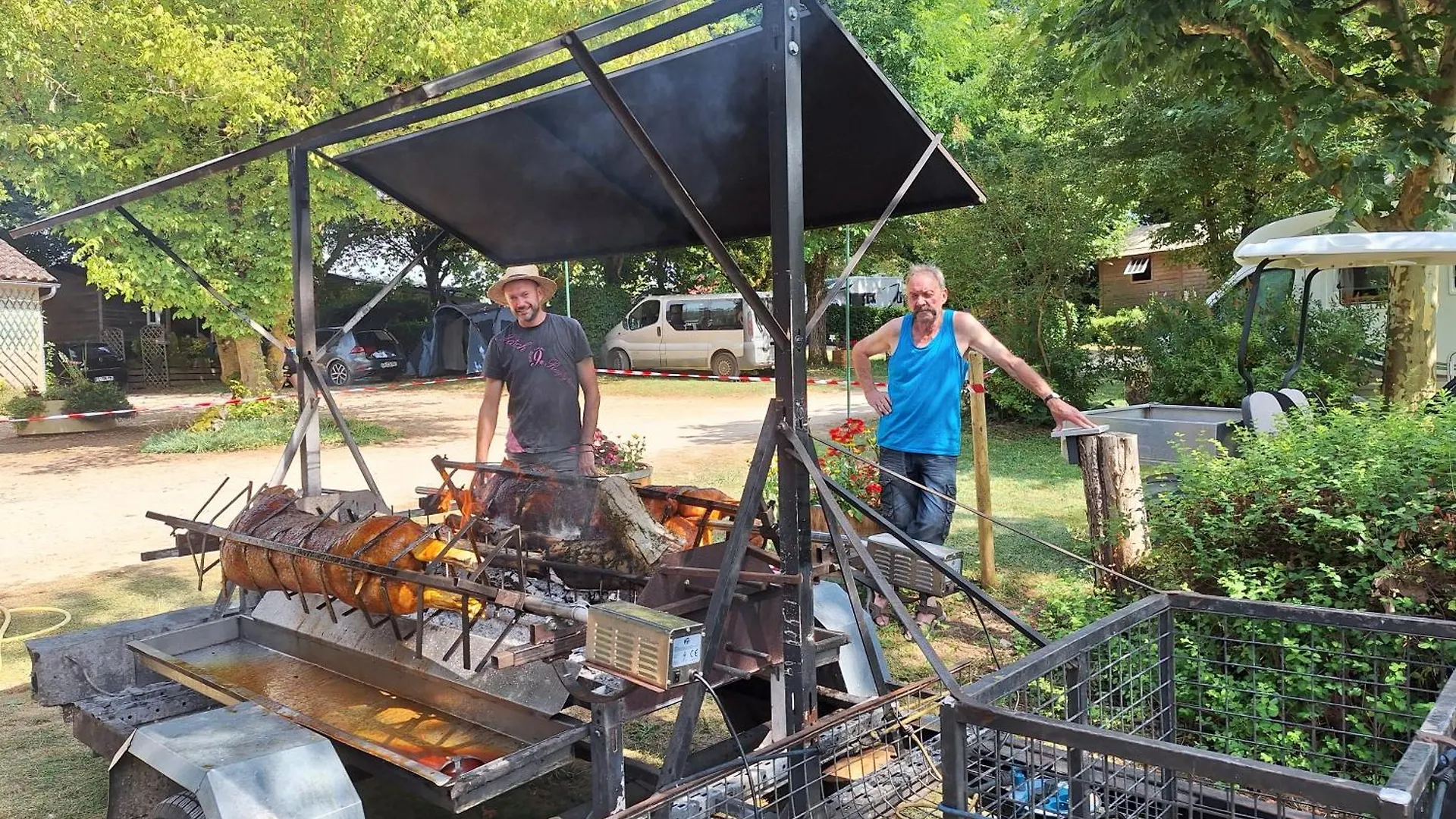 Camping Lepigeonnier A Miers Pres Du Gouffre De Padirac