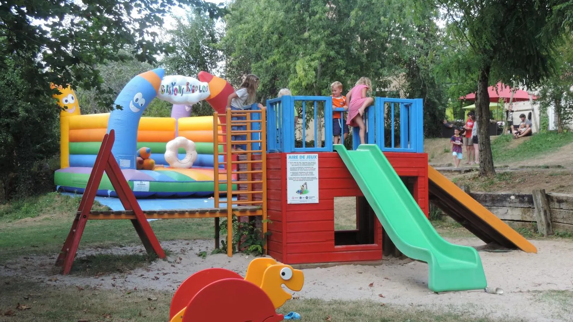 Campsite Camping Lepigeonnier A Miers Pres Du Gouffre De Padirac